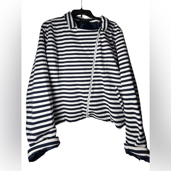 Lane Bryant Navy & White Striped Asymmetrical Zip Blazer - Picture 3 of 7